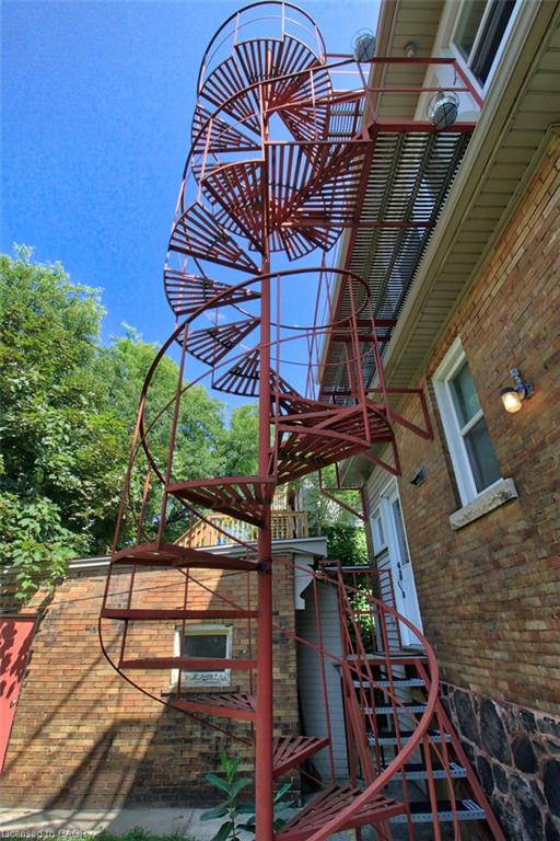 22 Blake Street Property Photo 49