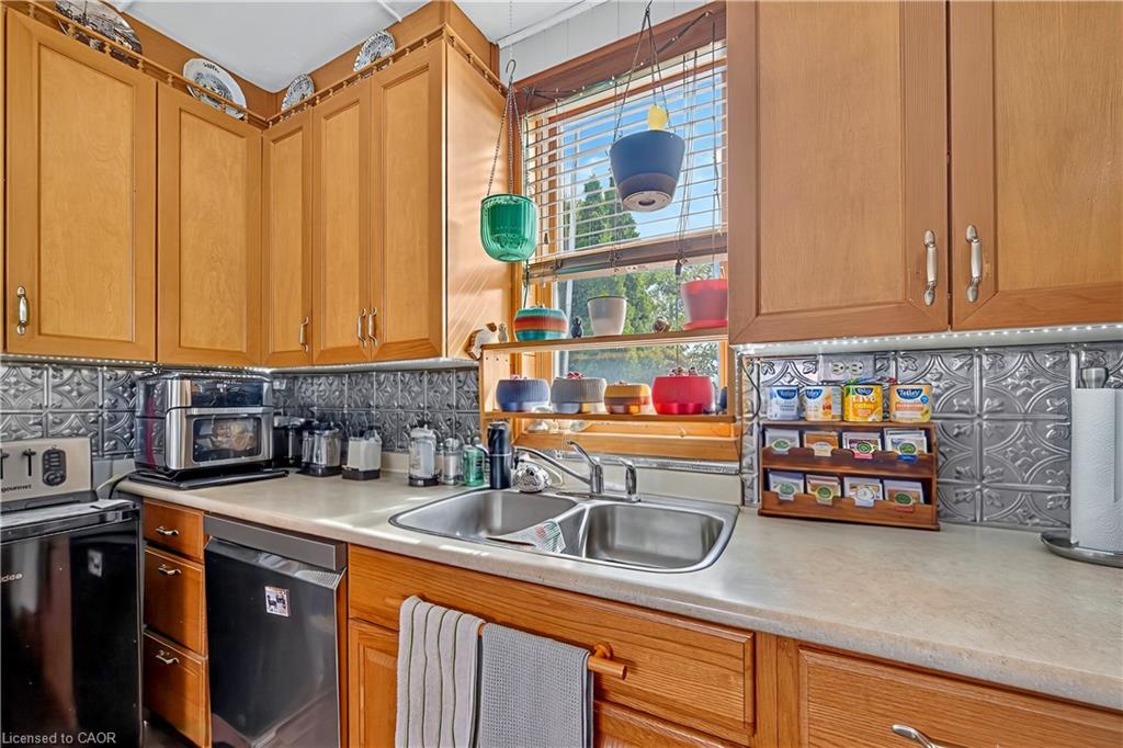 786 Nebo Road Property Photo 9