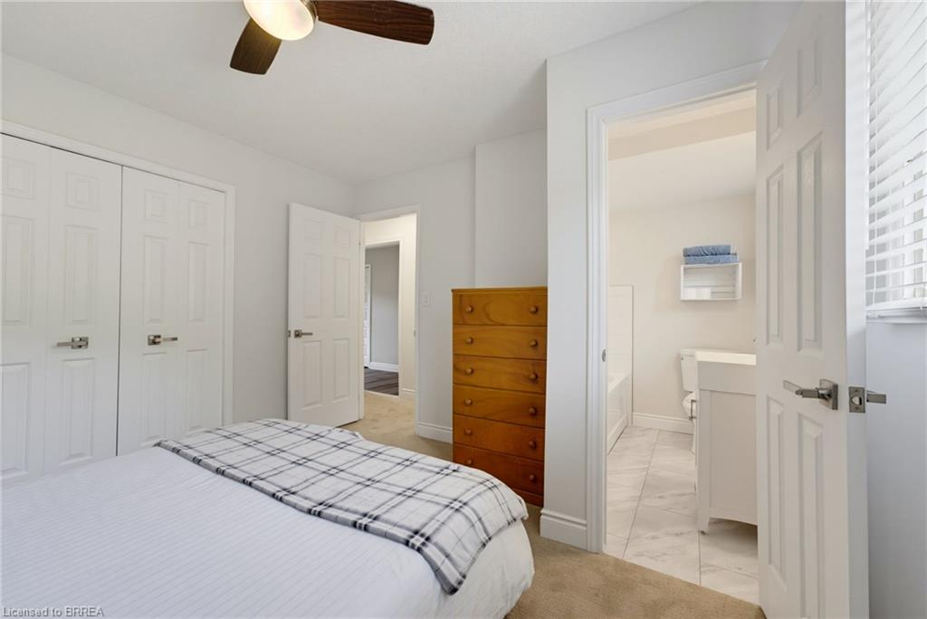 46 Garden Crescent Property Photo 6