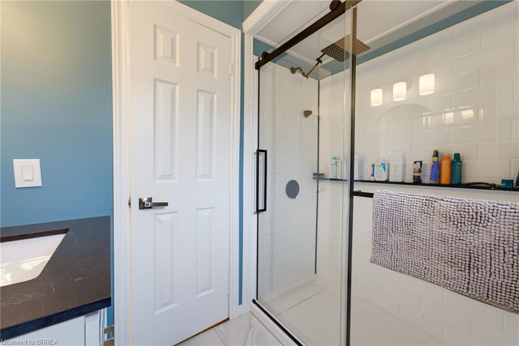46 Garden Crescent Property Photo 15
