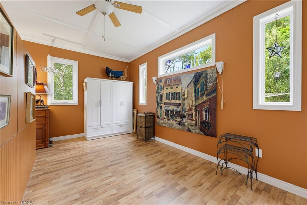 46 Garden Crescent Property Photo 23