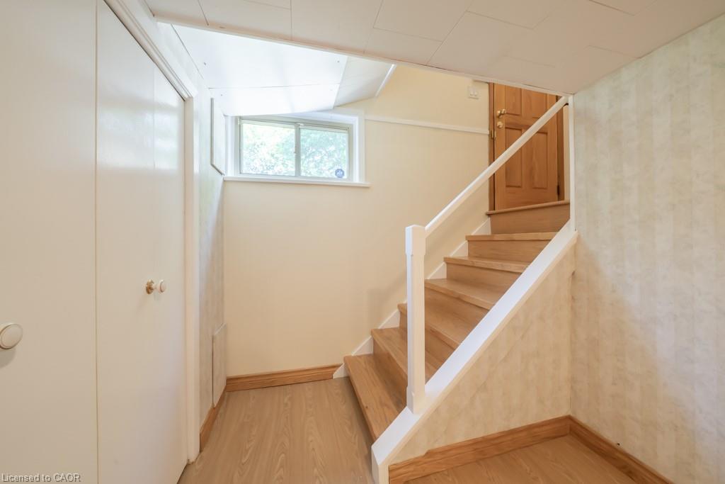 7-47 Westminster Avenue Property Photo 5