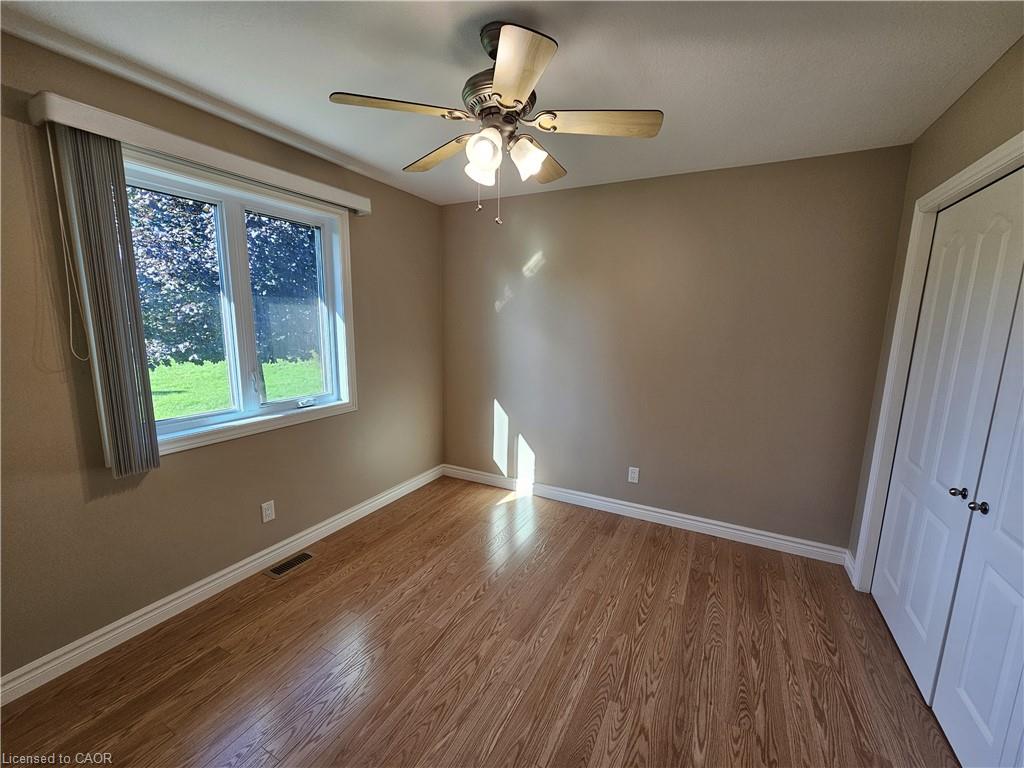 39 Ross Avenue N Property Photo 28