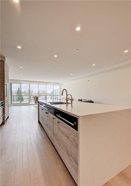416-6523 Wellington 7 Road Property Photo 13