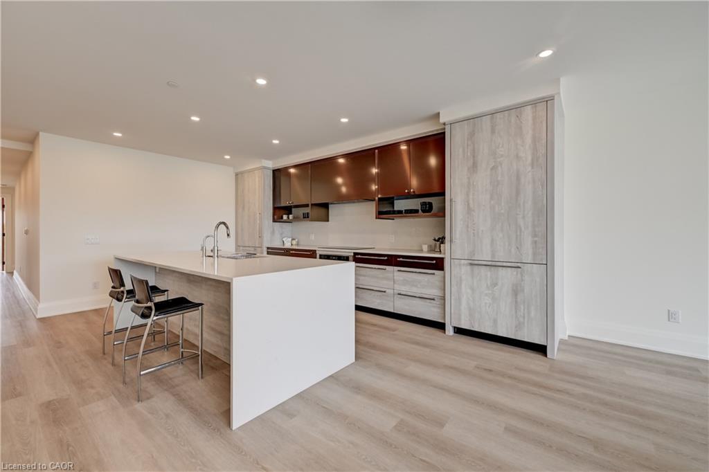 416-6523 Wellington 7 Road Property Photo 14