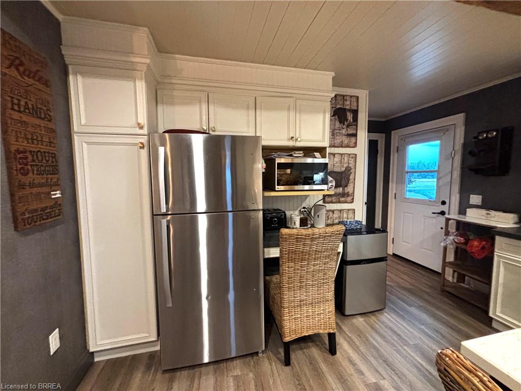 542 Woodhill Road Property Photo 17