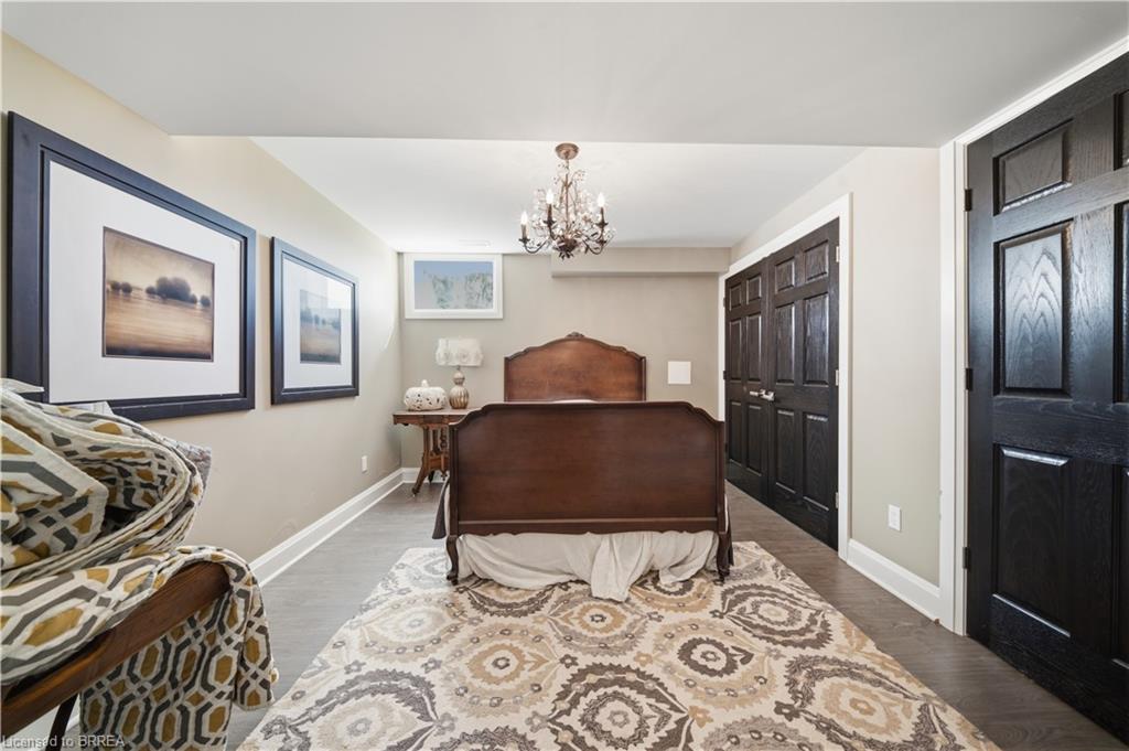 542 Woodhill Road Property Photo 32
