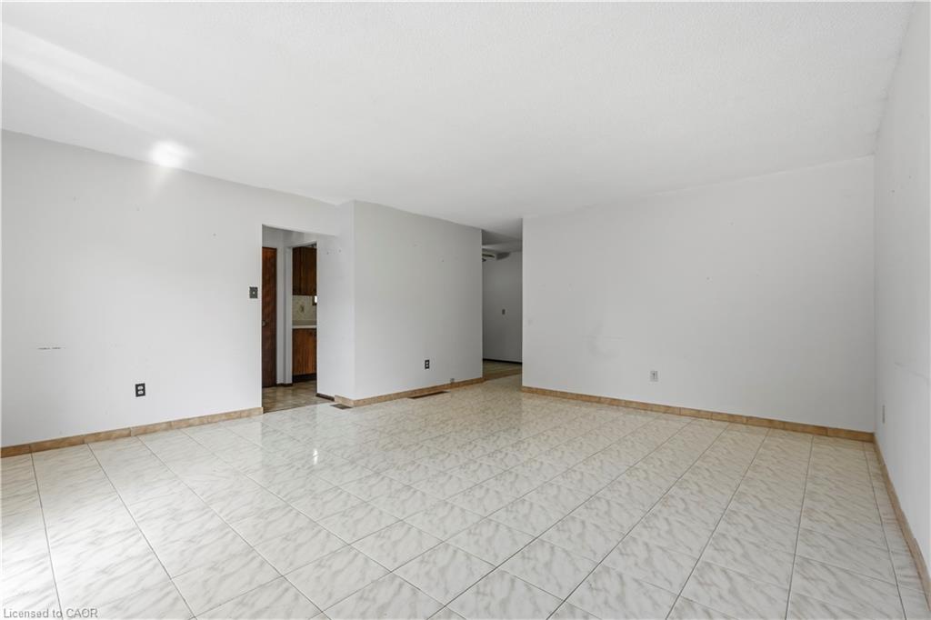 15 Duncairn Court Property Photo 26