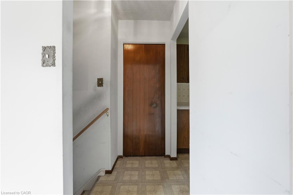 15 Duncairn Court Property Photo 27