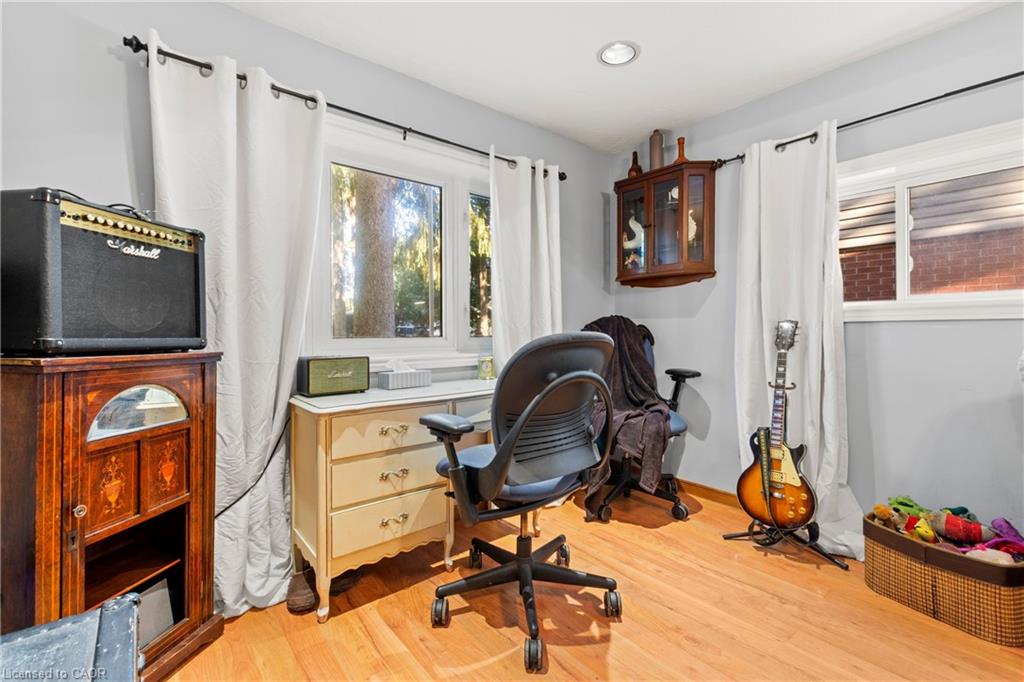 168 Asmus Street Property Photo 25