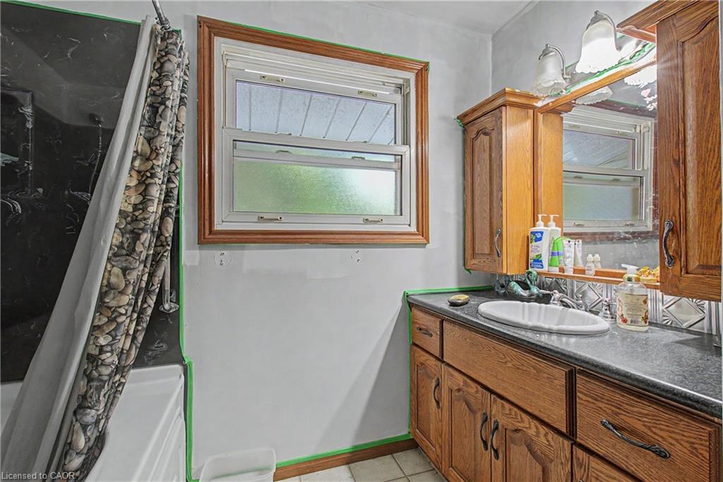 168 Asmus Street Property Photo 32