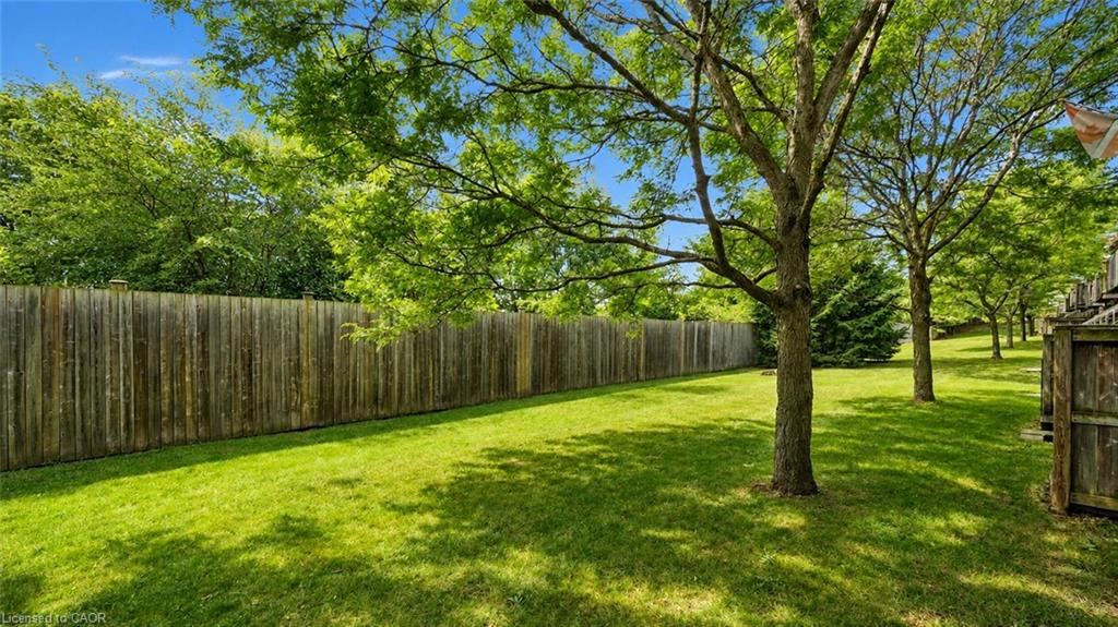 21-31 Schroder Crescent Property Photo 21