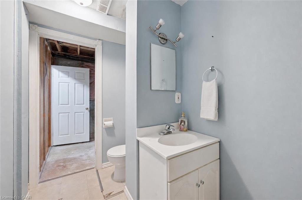 12 Mccartney Road Property Photo 14