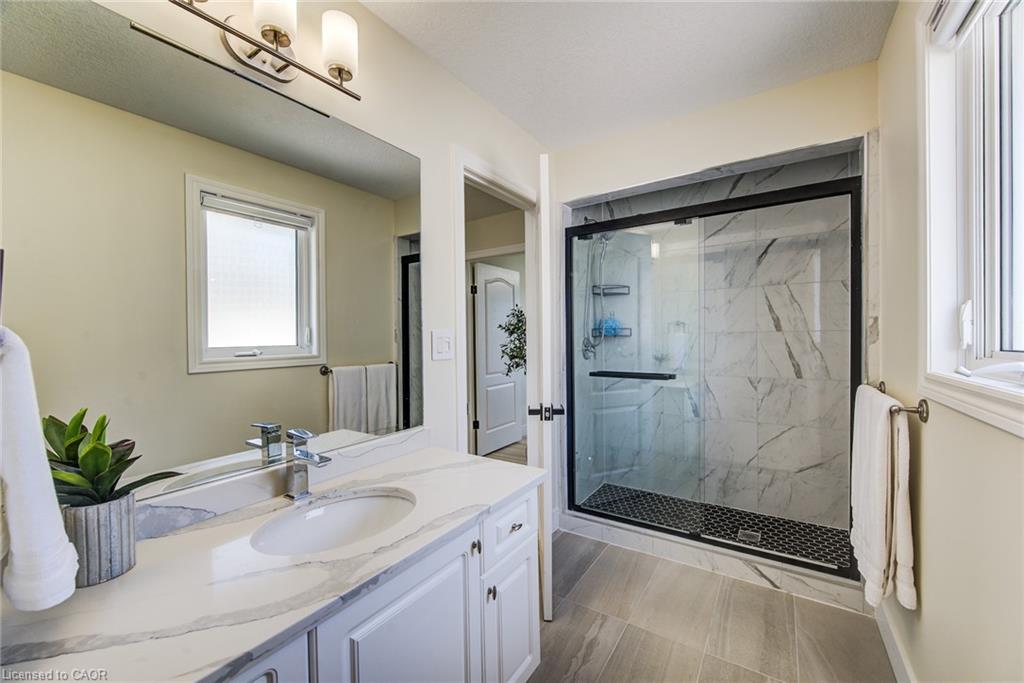 210 Hawkswood Drive Property Photo 16