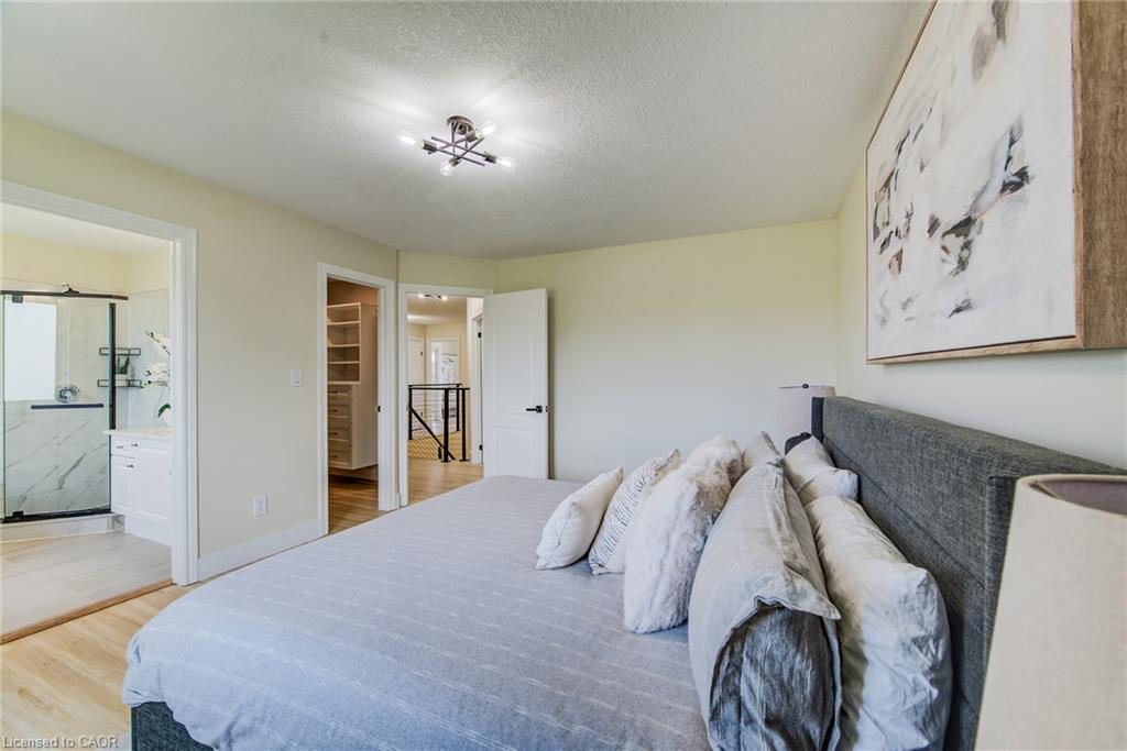 210 Hawkswood Drive Property Photo 20