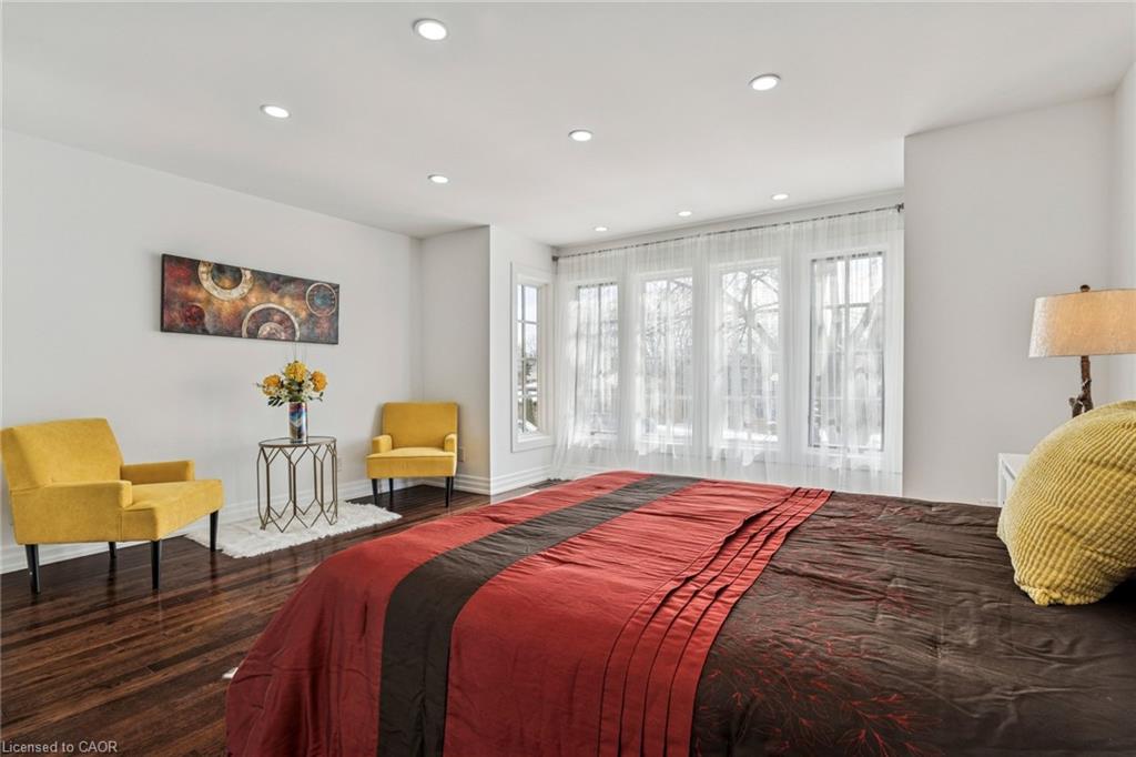 7 Rollins Place Property Photo 7