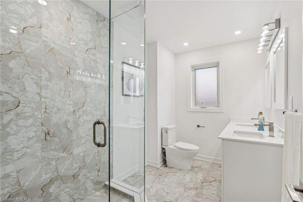 7 Rollins Place Property Photo 27