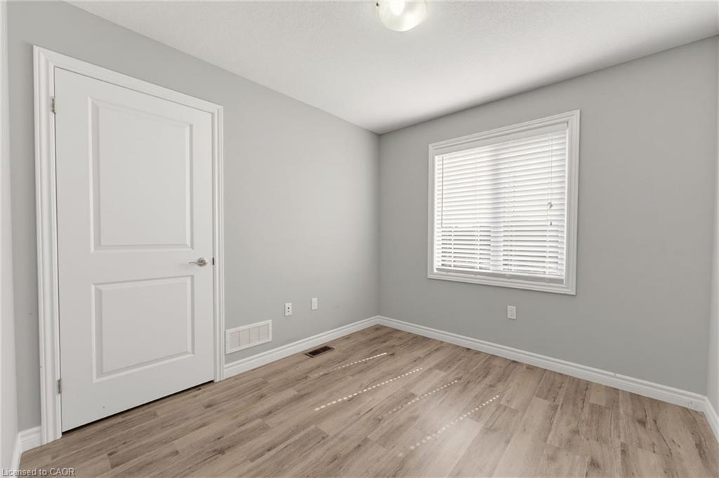 741 Hollinger Avenue S Property Photo 19