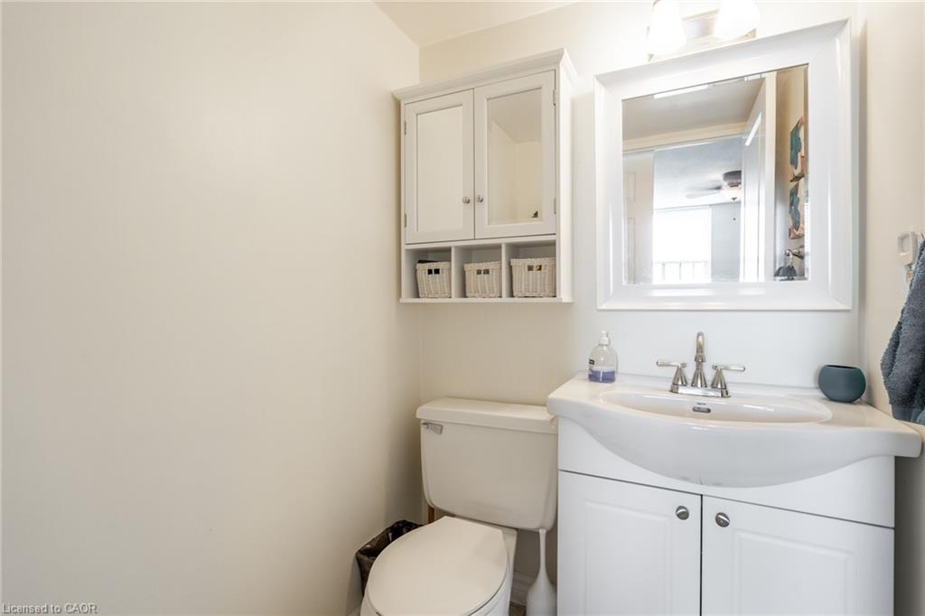 811-700 Dynes Road Property Photo 34