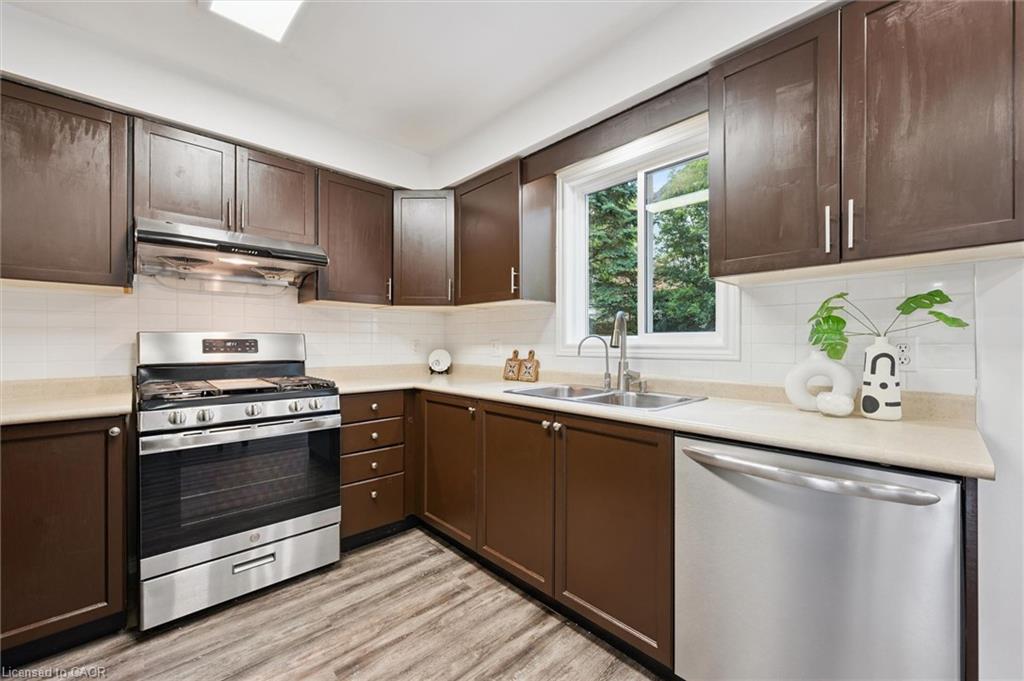 9-600 White Elm Boulevard Property Photo 8