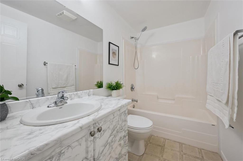 9-600 White Elm Boulevard Property Photo 18