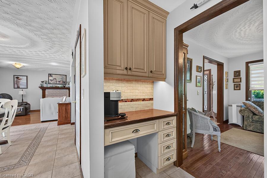 2265 Binbrook Road Property Photo 9