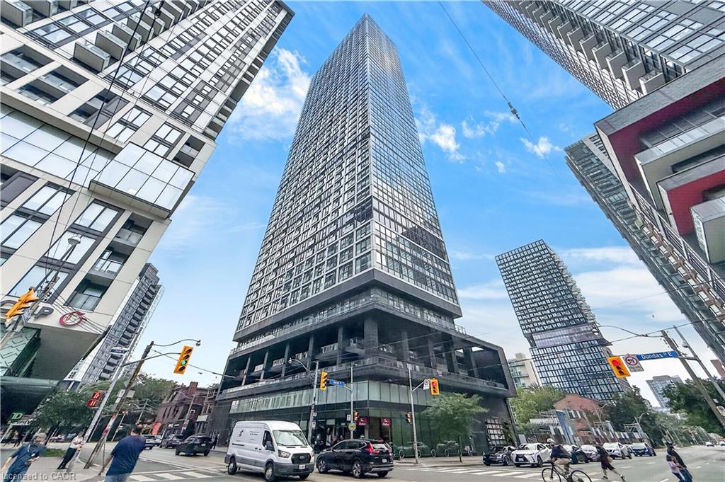 807-181 Dundas Street E Property Photo 1