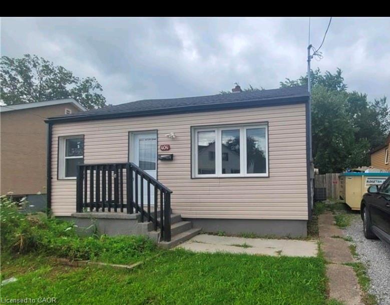 404 Welland Avenue Property Photo 1