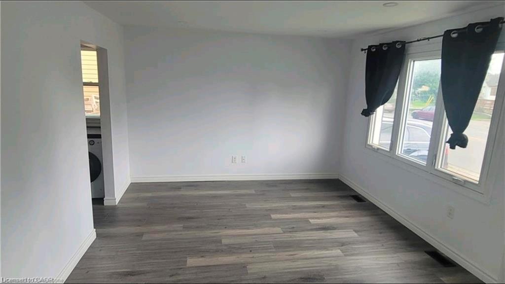 404 Welland Avenue Property Photo 3