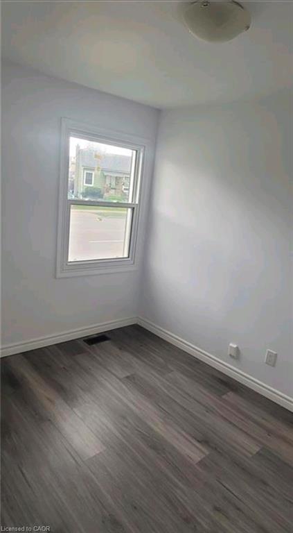404 Welland Avenue Property Photo 10