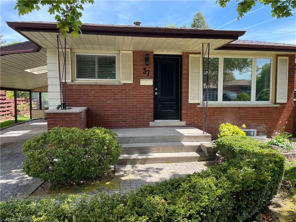 37 Goldfinch Road Property Photo 1