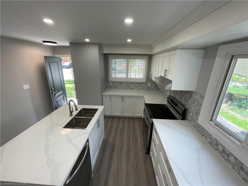 37 Goldfinch Road Property Photo 5