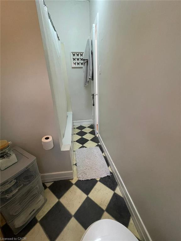 2-80 Byron Avenue E Property Photo 7