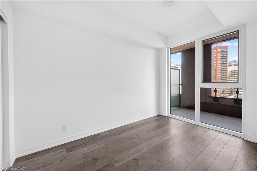 609-285 Dufferin St W/s Street Property Photo 15