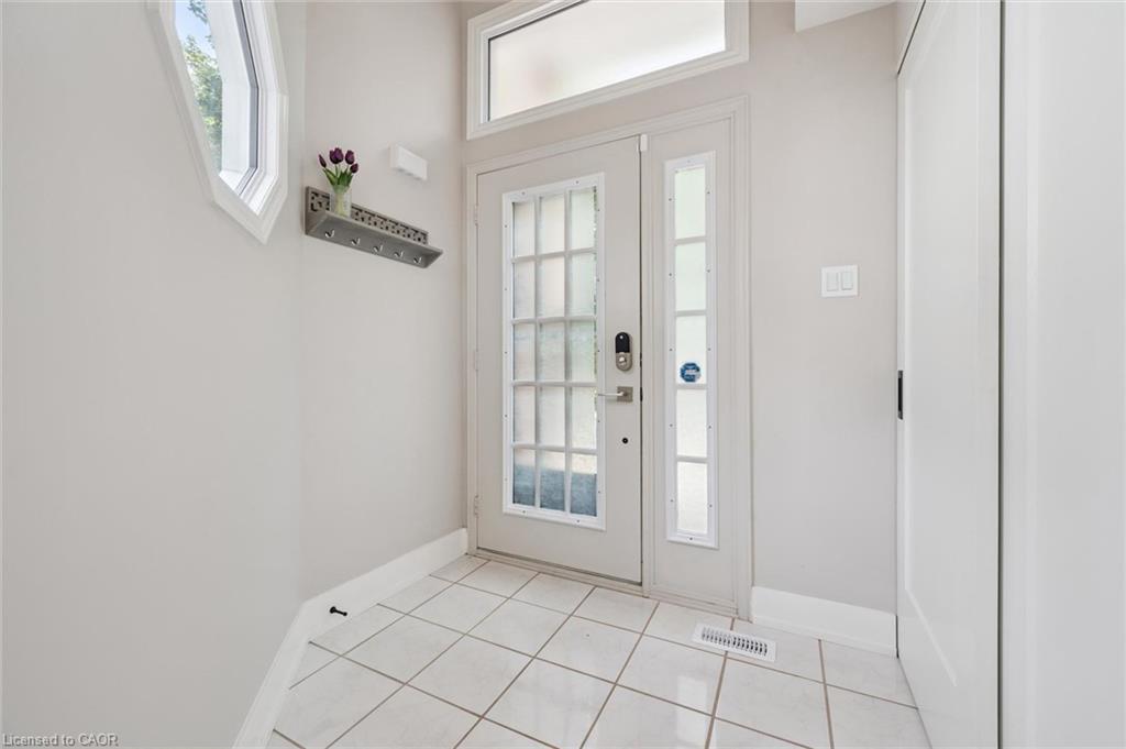45 Quinte Crescent Property Photo 8