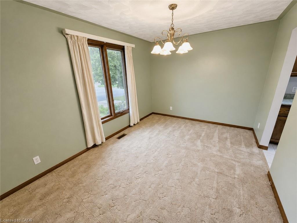 23 Churchill Circle Property Photo 8