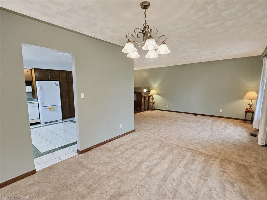 23 Churchill Circle Property Photo 9