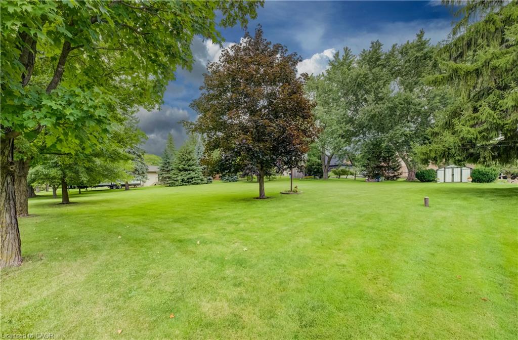 5465 King Street Property Photo 3