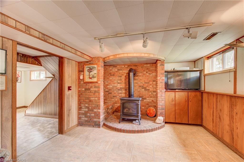 5465 King Street Property Photo 41