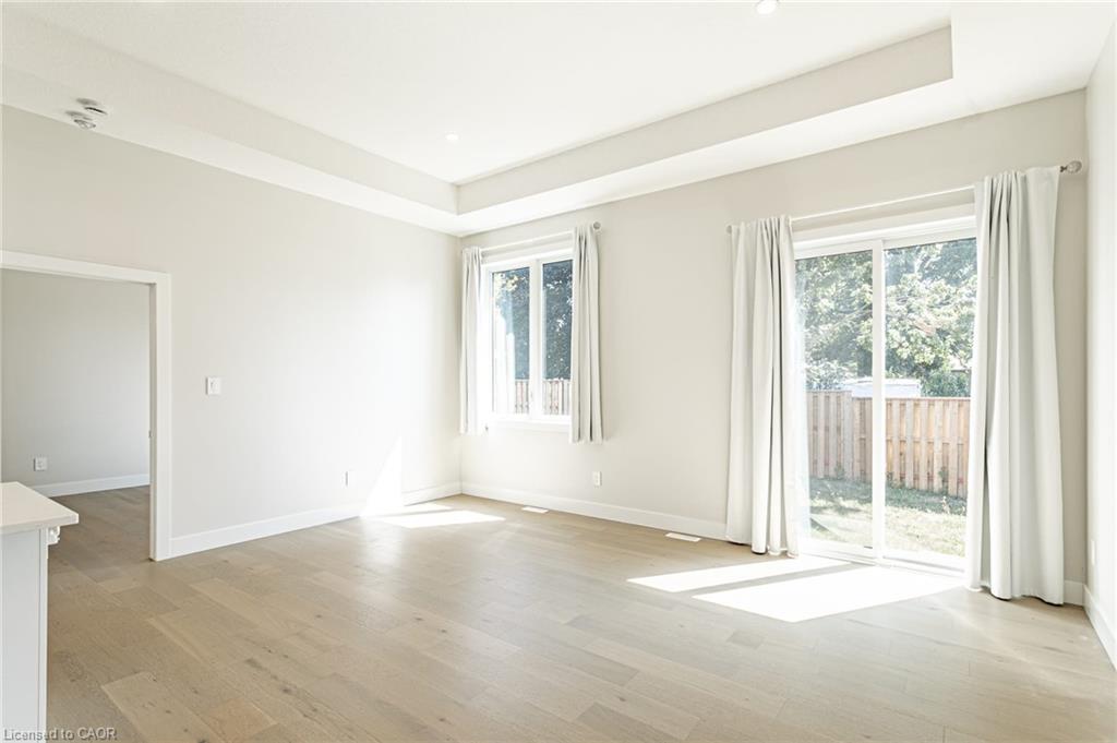 18-7966 Fallon Drive Property Photo 10