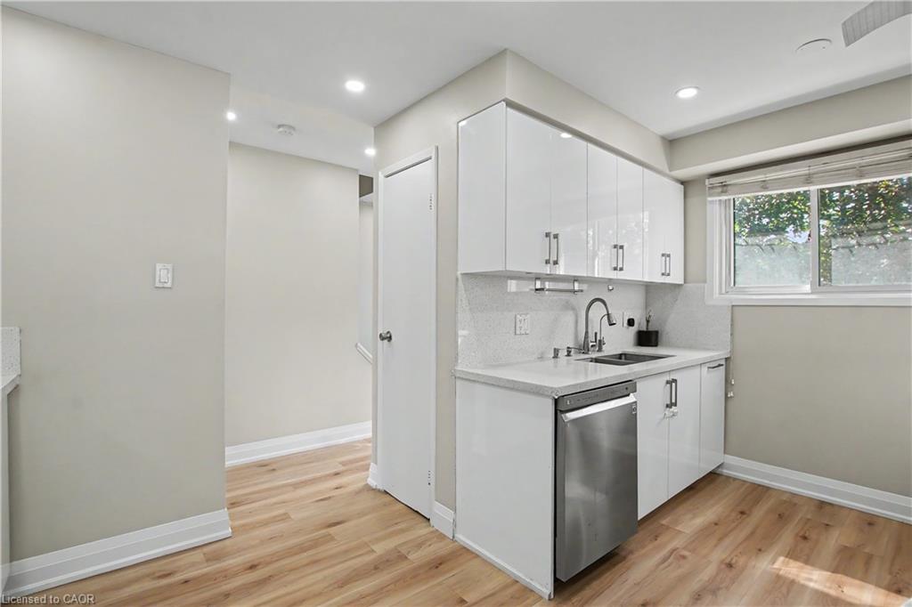 4 Seaforth Court Property Photo 9