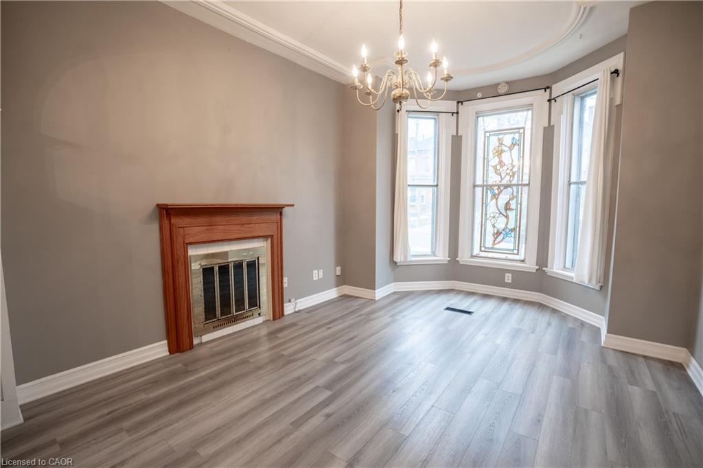 127 East Avenue S Property Photo 8
