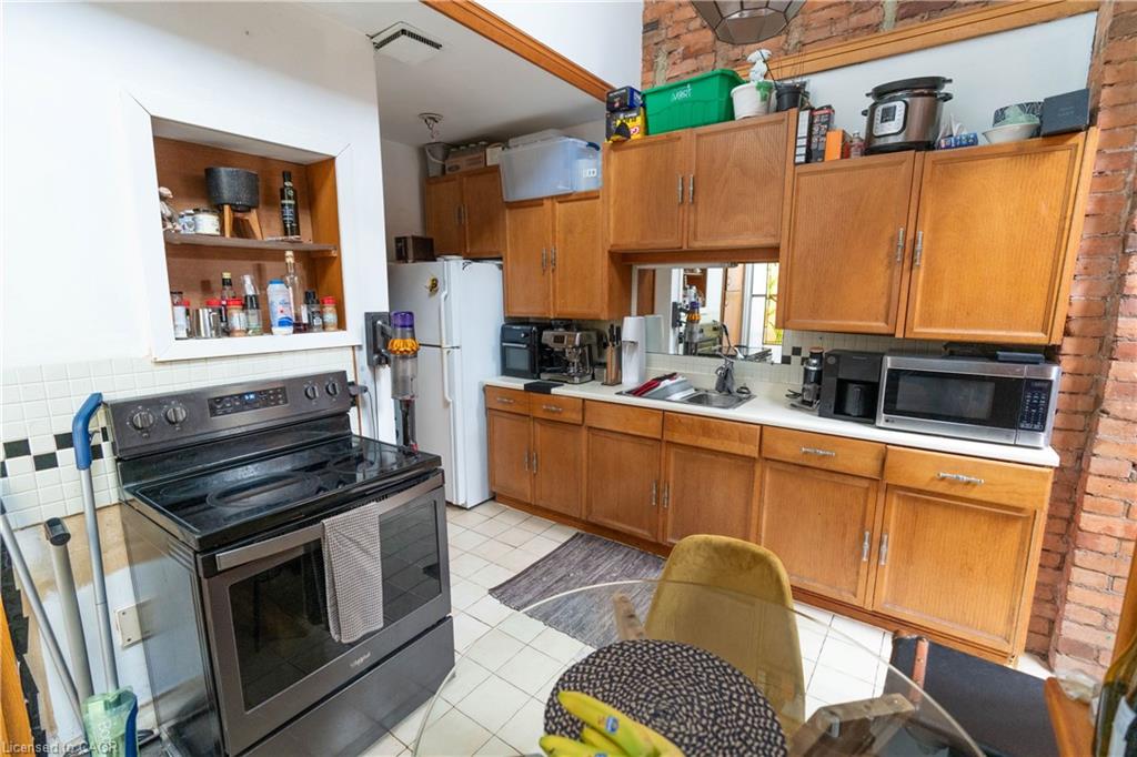 127 East Avenue S Property Photo 28