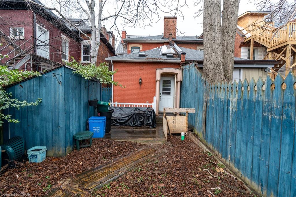 127 East Avenue S Property Photo 36
