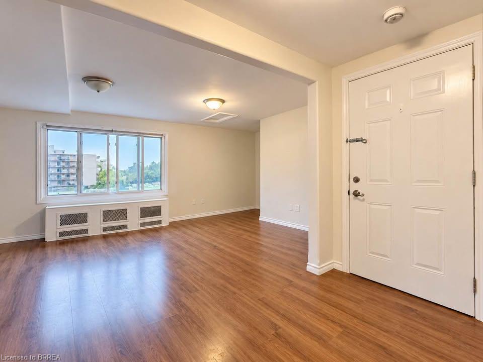 3-70 Grandview Street Property Photo 3