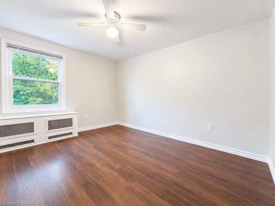 3-70 Grandview Street Property Photo 8