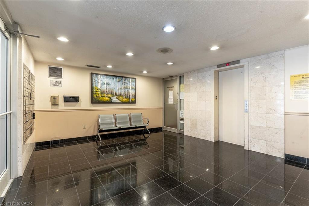 199-165 Cherokee Boulevard Property Photo 3