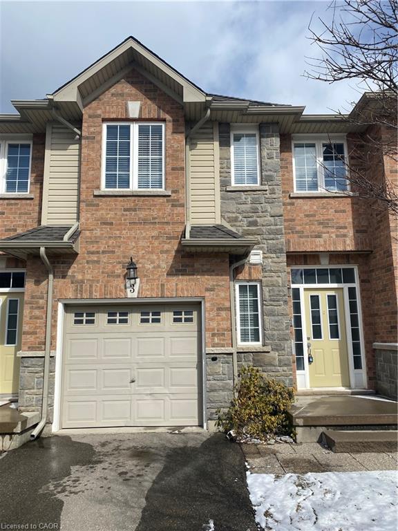 3-40 Dartmouth Gate Property Photo 1