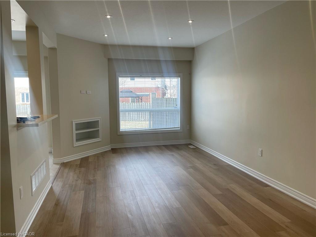 3-40 Dartmouth Gate Property Photo 5