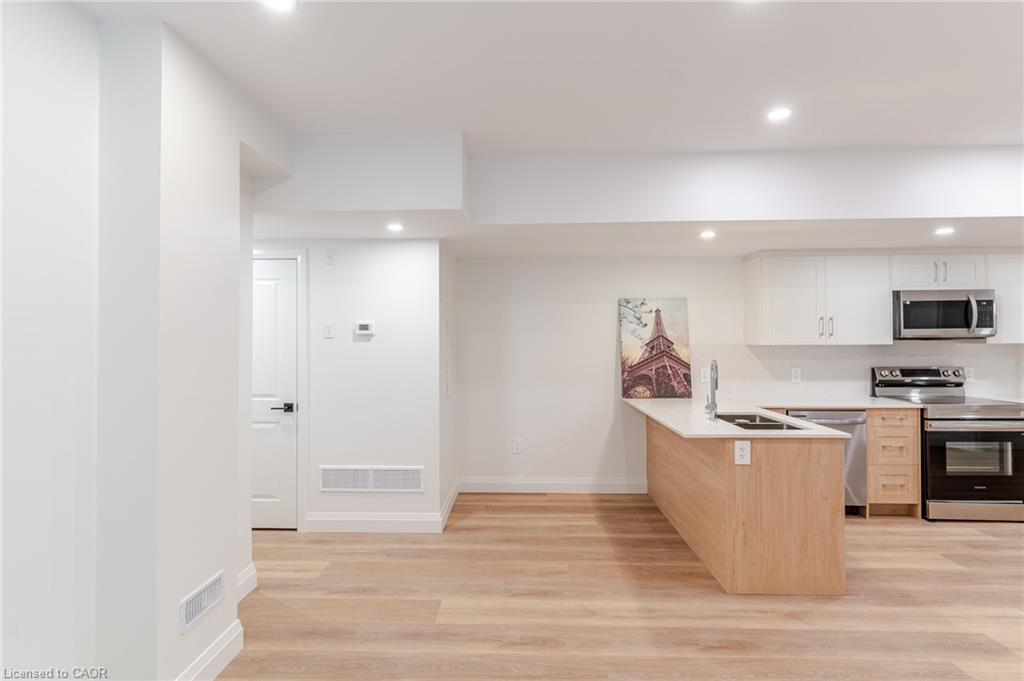 4-220 Heiman Street Property Photo 3